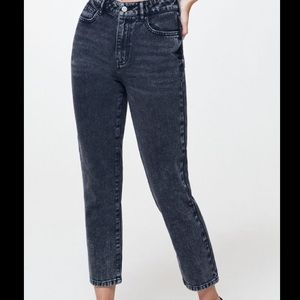 Pac Sun Black Mom Jeans!